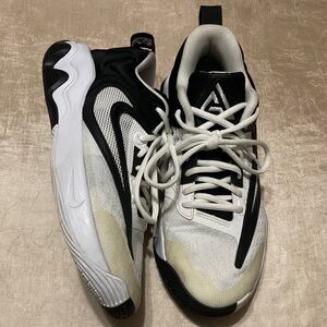 Nike Giannis Immortality 3 Bedtime Snack Size 8